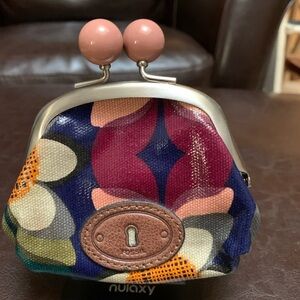 Fossil coin purse
